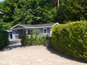 Cosy cottage with combi-microwave, located near the forest